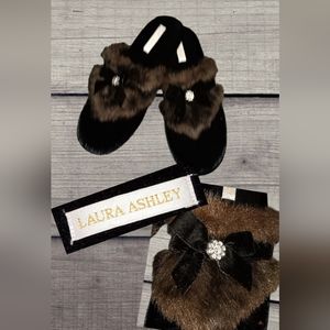 -LAURA ASHLEY BOW FAUX FUR AND BLING BETWEEN THE TOE SLIPPERS NWOT